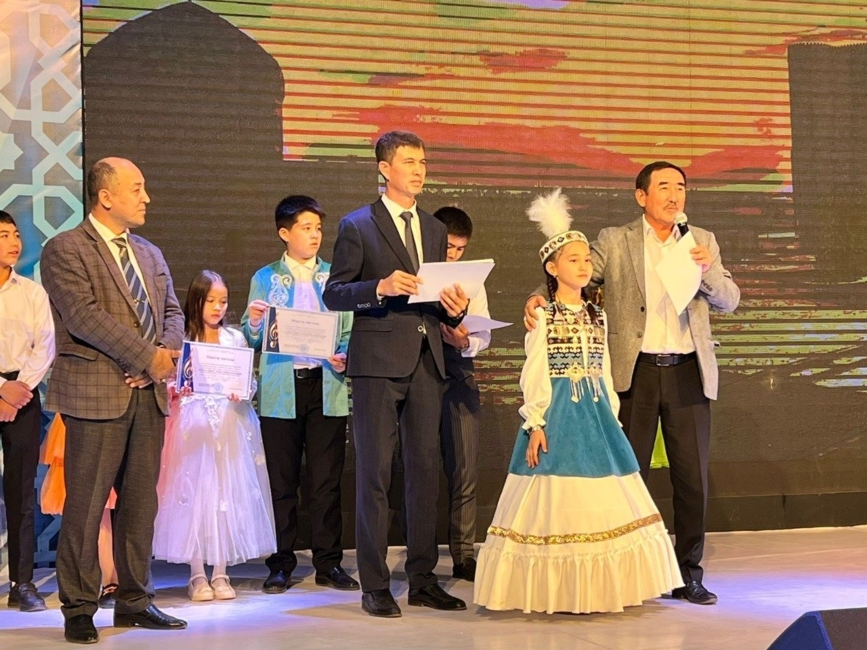 ТҮРКІСТАНДА ПАТРИОТТЫҚ ӘНДЕР БАЙҚАУЫ ӨТТІ