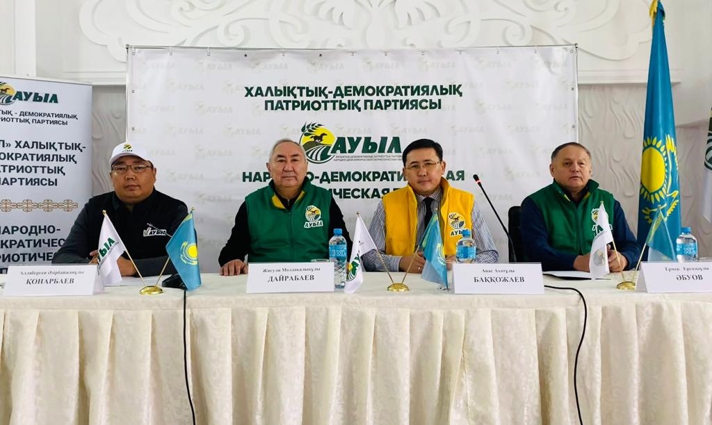 ЖИГУЛИ ДАЙРАБАЕВ МАҢҒЫСТАУ ОБЛЫСЫНЫҢ ӨНДІРІС ОШАҚТАРЫН АРАЛАДЫ