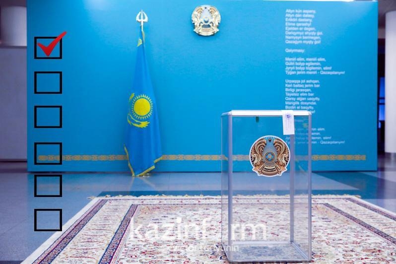 Партиялық емес байқау орталығының төрағасы кандидаттардың штаб басшыларымен кездесті