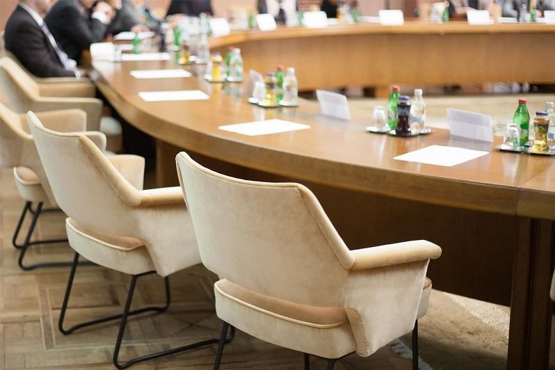 ЖИГУЛИ ДАЙРАБАЕВ АУЫЛ ШАРУАШЫЛЫҒЫ ӨНДІРУШІЛЕРІМЕН КЕЗДЕСТІ