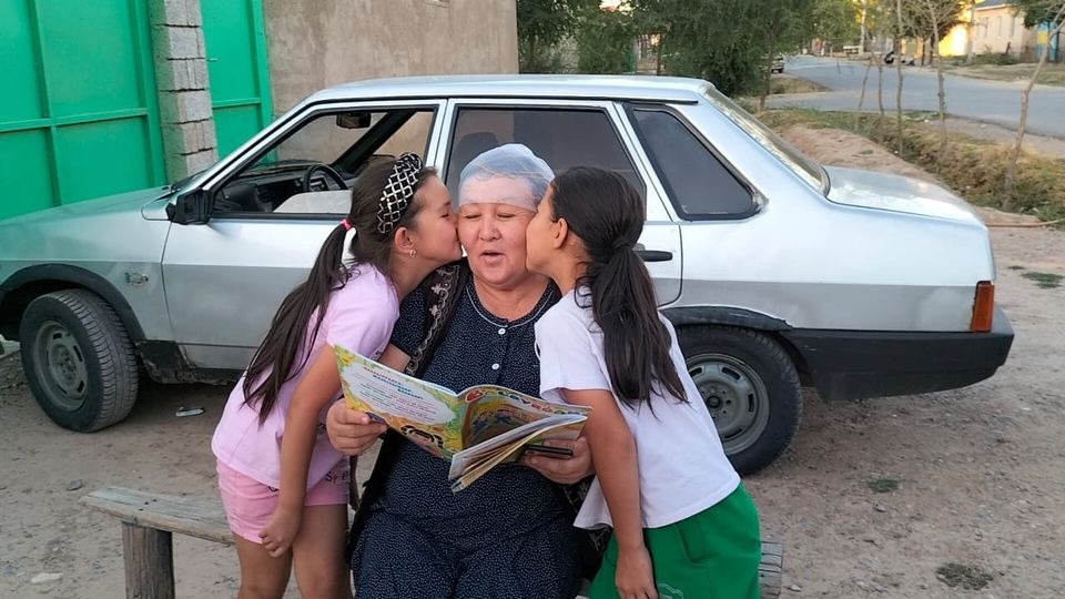 «Демалыста кітап оқимыз» челленджі жалғасуда